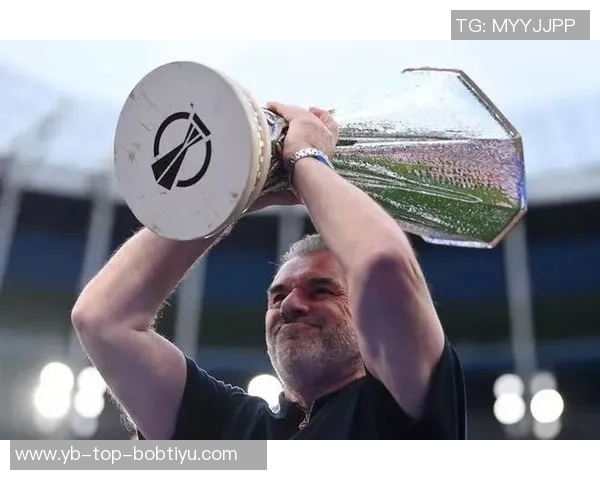 奥林匹亚科斯主帅更替频繁森林老板自2011年以来已解雇24位教练 奥林匹亚科斯主帅更替频繁森林老板自2011年以来已解雇24位教练