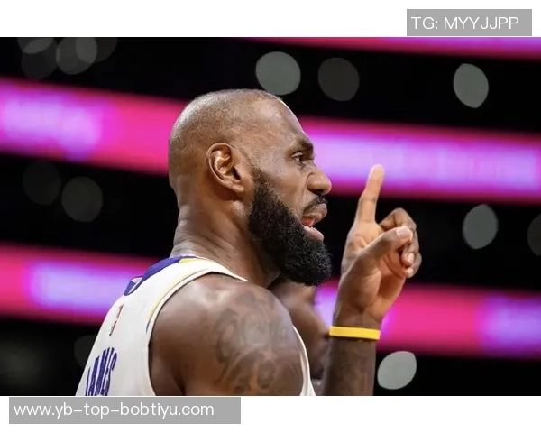 詹姆斯团队分析去年季前备战过度消耗导致其12月状态下滑 詹姆斯团队分析去年季前备战过度消耗导致其12月状态下滑